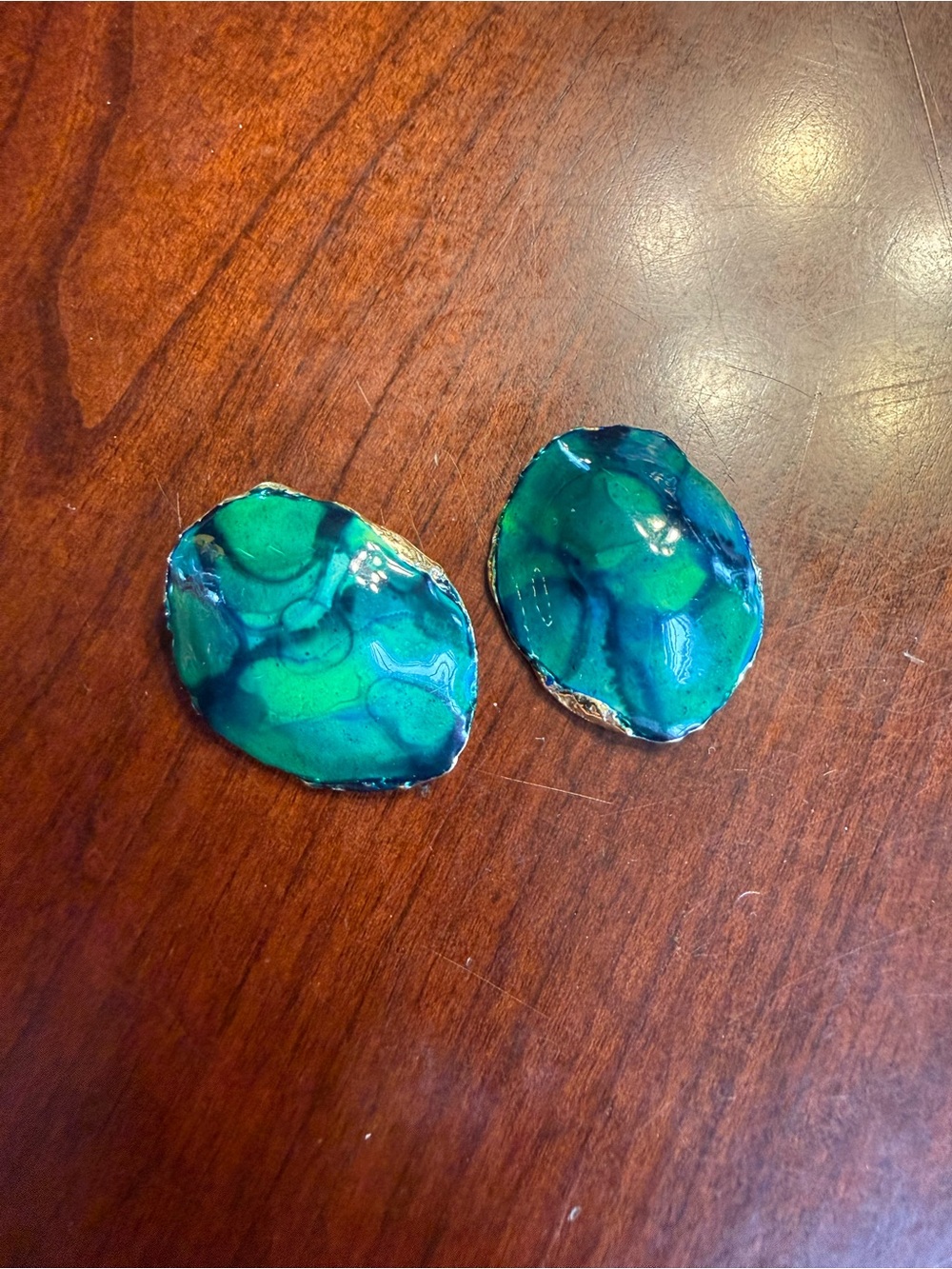 Vintage Gold-Toned Green Abstract Clip Ons- read